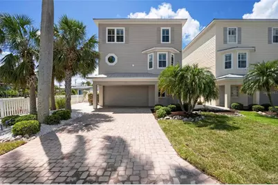 215 65th Street, Holmes Beach, FL 34217 - Photo 1