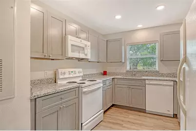 383 Bobby Jones Road #383, Sarasota, FL 34232 - Photo 12