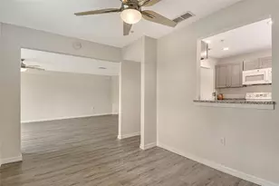 383 Bobby Jones Rd, Sarasota, FL 34232 - Photo 10
