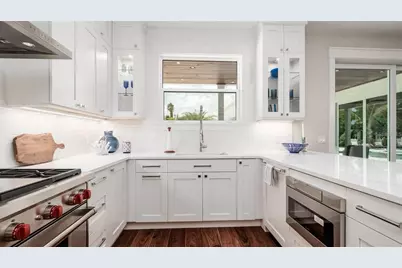 603 Emerald Lane, Holmes Beach, FL 34217 - Photo 8