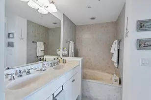 800 N Tamiami Trl, Sarasota, FL 34236 - Photo 24