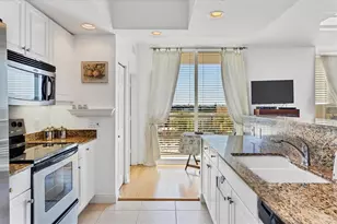 800 N Tamiami Trl, Sarasota, FL 34236 - Photo 16