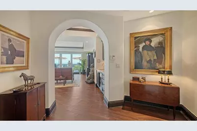 420 Golden Gate Point #200A, Sarasota, FL 34236 - Photo 4
