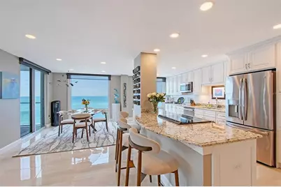 2425 Gulf Of Mexico Drive #6A, Longboat Key, FL 34228 - Photo 8