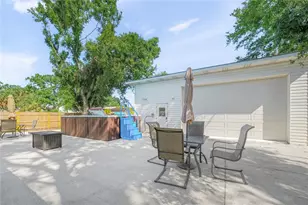 2037 and 2039 Jo An Dr, Sarasota, FL 34231 - Photo 34