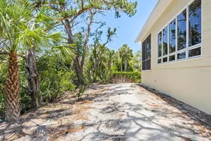 7320 Melaleuca Way, Siesta Key, FL 34242 - Photo 60