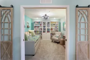 5557 Palmer Cir, Bradenton, FL 34211 - Photo 10