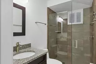 226 Golden Gate Point, Sarasota, FL 34236 - Photo 32