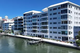 226 Golden Gate Point, Sarasota, FL 34236 - Photo 44