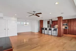 226 Golden Gate Point, Sarasota, FL 34236 - Photo 14