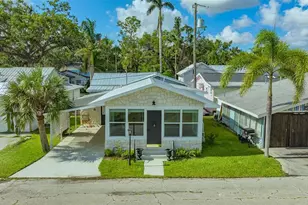 13 Oak St, Bradenton, FL 34208 - Photo 2