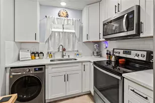 4189 Heron Way, Bradenton, FL 34205 - Photo 4