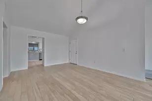 8710 54th Ave W, Bradenton, FL 34210 - Photo 16