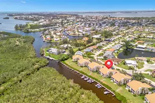 8710 54th Ave W, Bradenton, FL 34210 - Photo 2