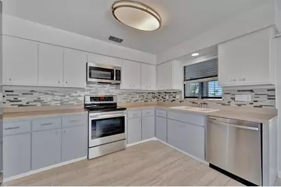 8710 54th Avenue W #8710, Bradenton, FL 34210 - Photo 18