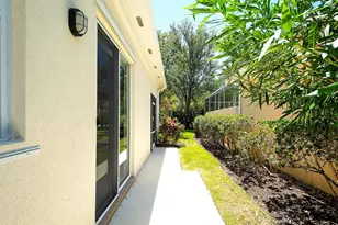 5877 Ferrara Dr, Sarasota, FL 34238 - Photo 32