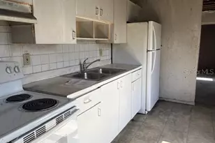 1758 35th St, Sarasota, FL 34234 - Photo 2