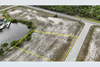 4016 NW 42nd Place NW, Cape Coral, FL 33993 - Photo 2