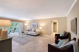 1100 Imperial Dr, Sarasota, FL 34236 - Photo 4