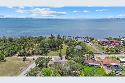 8255 Longbay Boulevard, Sarasota, FL 34243 - Photo 48