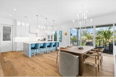 3702 5th Avenue, Holmes Beach, FL 34217 - Photo 10