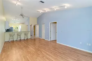 642 N Jefferson Ave, Sarasota, FL 34237 - Photo 8