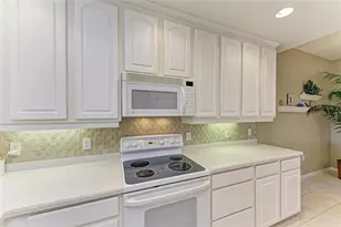 8422 Wethersfield Run, Lakewood Ranch, FL 34202 - Photo 22