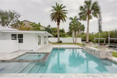 306 Island Circle, Sarasota, FL 34242 - Photo 12