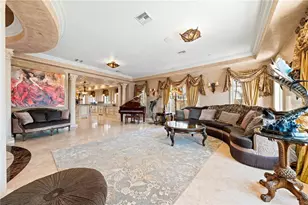 290 N Washington Dr, Sarasota, FL 34236 - Photo 14