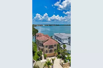290 N Washington Drive, Sarasota, FL 34236 - Photo 8