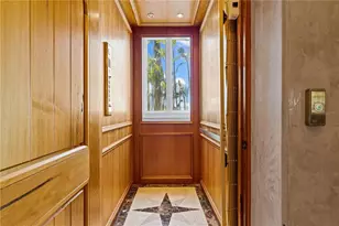 290 N Washington Dr, Sarasota, FL 34236 - Photo 36