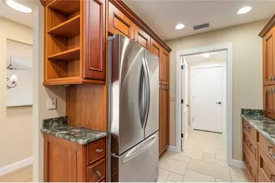 4443 Robin Hood Trail W, Sarasota, FL 34232 - Photo 14