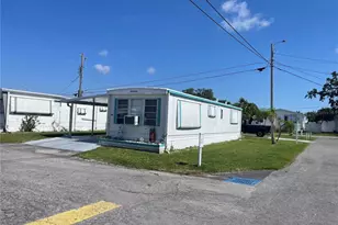 267 Melody Ln, Palmetto, FL 34221 - Photo 4