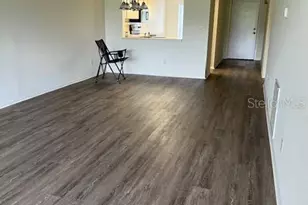 4327 Longmeadow Dr, Sarasota, FL 34235 - Photo 4