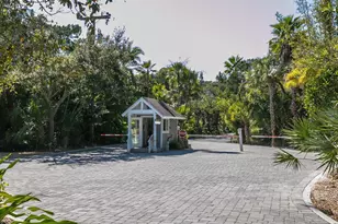 7647 Sanderling Rd, Sarasota, FL 34242 - Photo 72