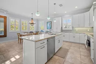 704 Gladiolus St, Anna Maria, FL 34216 - Photo 6