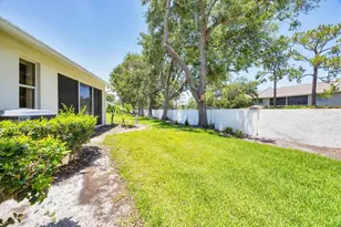 6222 Country Club Way, Sarasota, FL 34243 - Photo 30