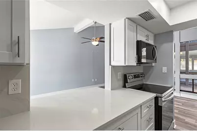 800 S Blvd Of The Presidents #5, Sarasota, FL 34236 - Photo 14