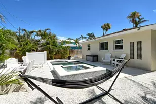 2908 Gulf Dr, Holmes Beach, FL 34217 - Photo 24