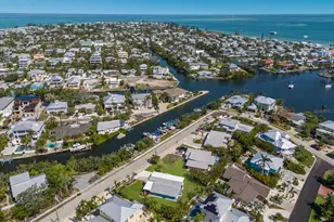 237 85th St, Holmes Beach, FL 34217 - Photo 38