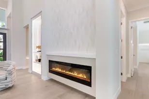 1801 Field Rd, Sarasota, FL 34231 - Photo 8