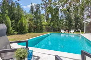 4151 Olive Ave, Sarasota, FL 34231 - Photo 2