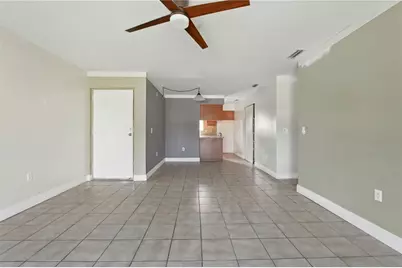 2704 Hidden Lake Boulevard #C, Sarasota, FL 34237 - Photo 4