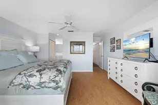 1255 E Peppertree Dr, Sarasota, FL 34242 - Photo 24