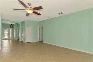 9022 Coachman Dr, Venice, FL 34293 - Photo 10