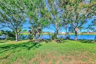9022 Coachman Dr, Venice, FL 34293 - Photo 46