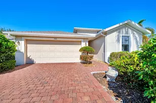 9022 Coachman Dr, Venice, FL 34293 - Photo 4