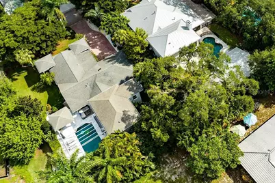 1720 Spring Creek Drive, Sarasota, FL 34239 - Photo 48