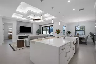 805 Padua Ct, Nokomis, FL 34275 - Photo 10