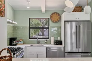 3940 Brookside Dr, Sarasota, FL 34231 - Photo 12